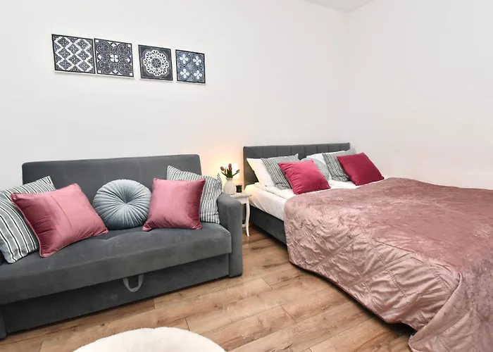 Totu Marina Modern * غدانسك